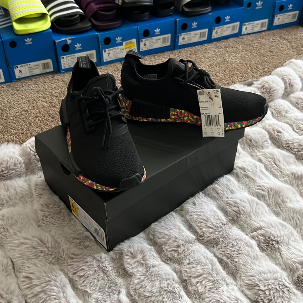 Brand new NWT ADIDAS NMD BLACK MULTI